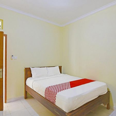 Oyo Life 90675 Ld Residence Ungasan  Exterior photo