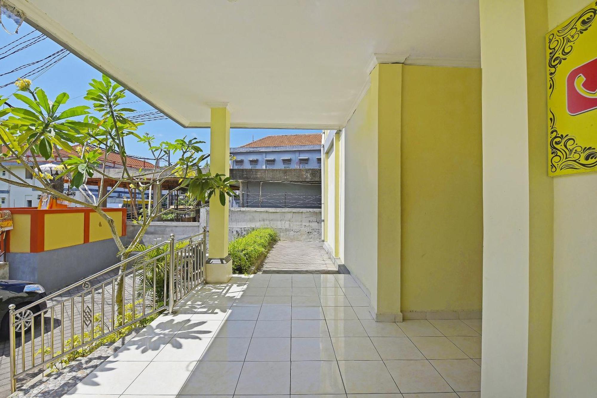 Oyo Life 90675 Ld Residence Ungasan  Exterior photo